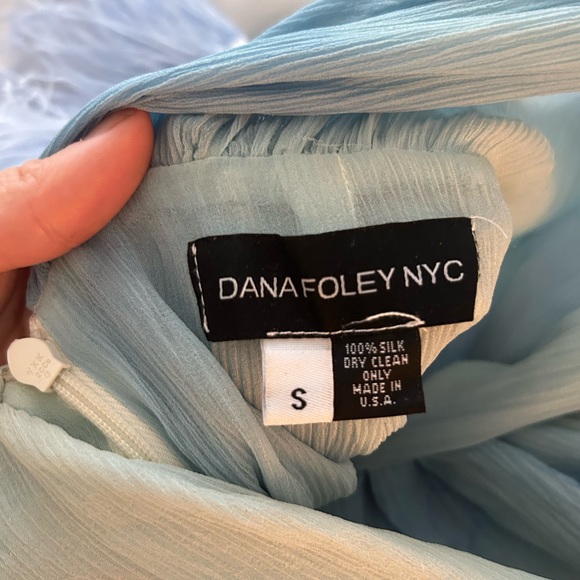 Dana Foley | Sold out two-tiered feather dress - Picture 7 of 7